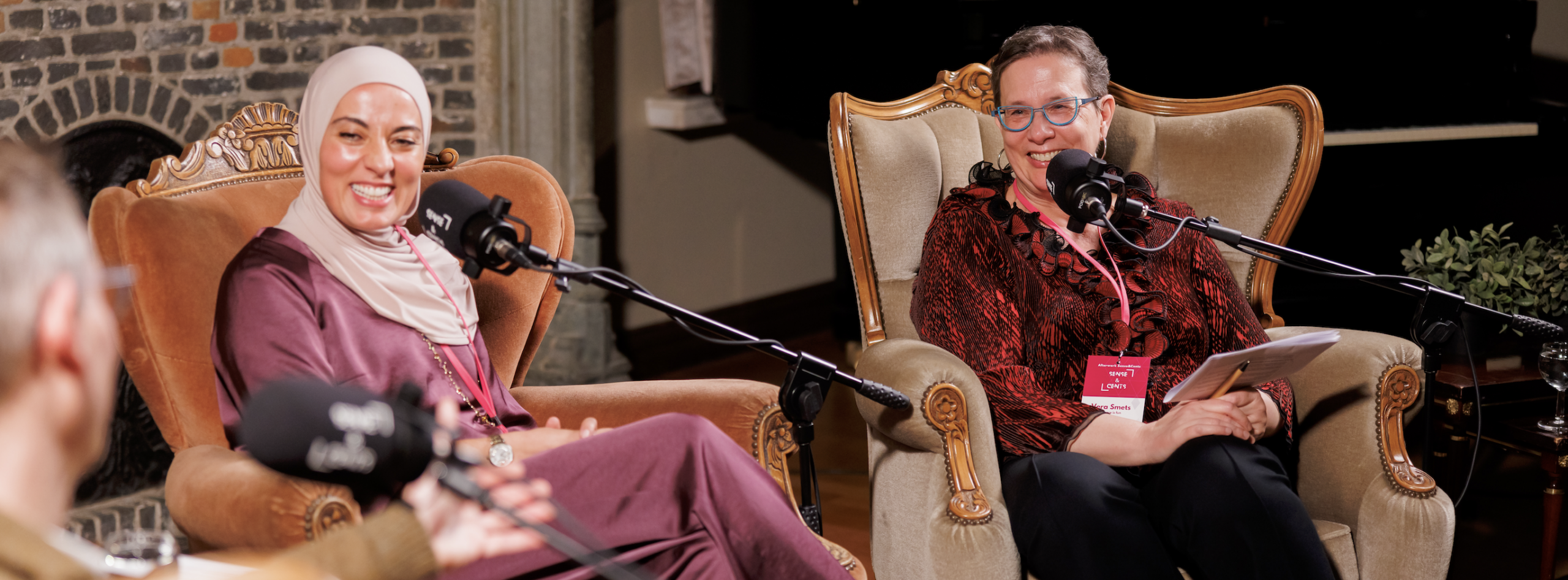 Cover van de Sense & Cents podcast met Vera Smets over leiderschap en financiën.
